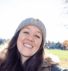 Sarah L., customer from Oregon